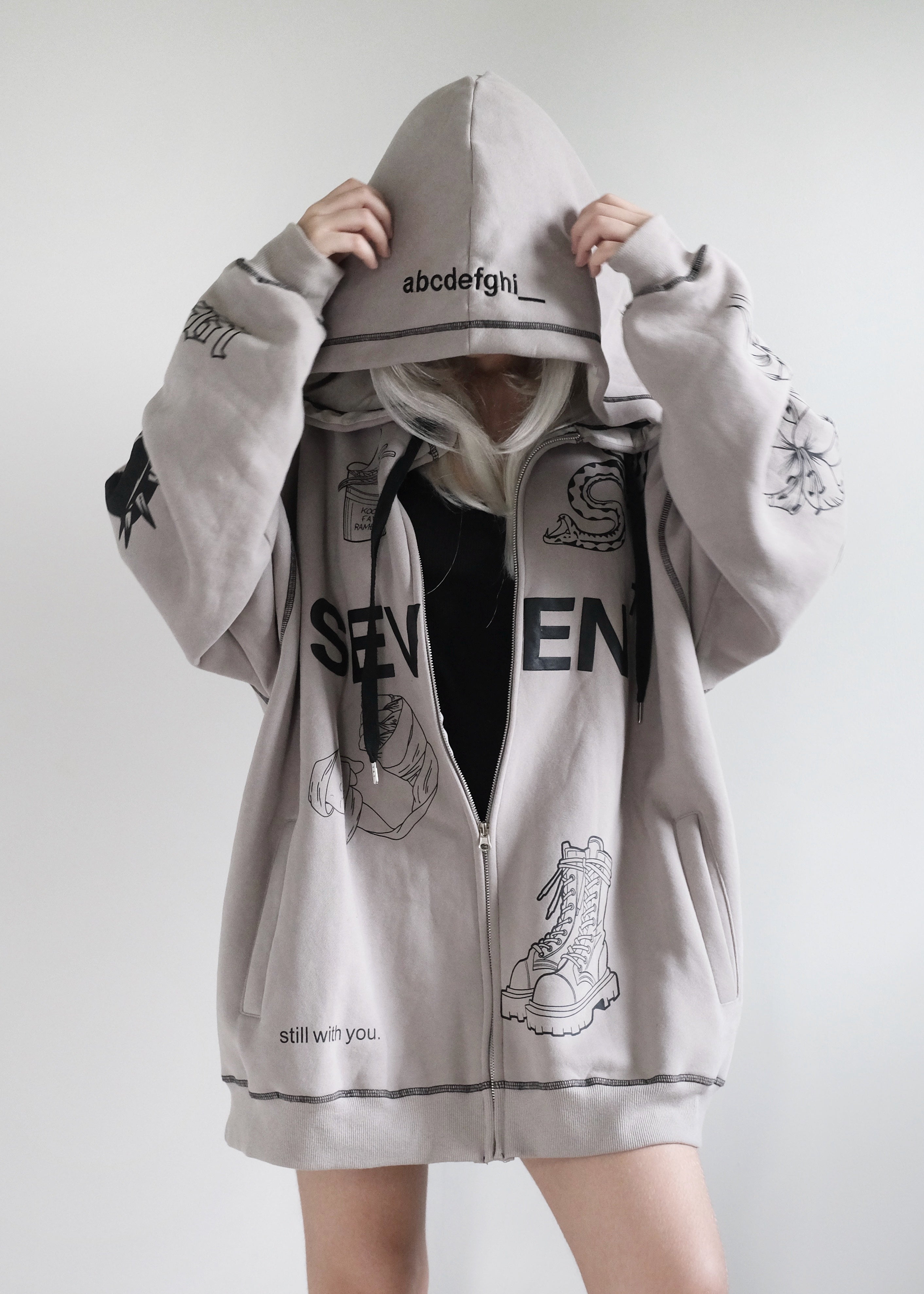 SEVEN zip-up [arkive]